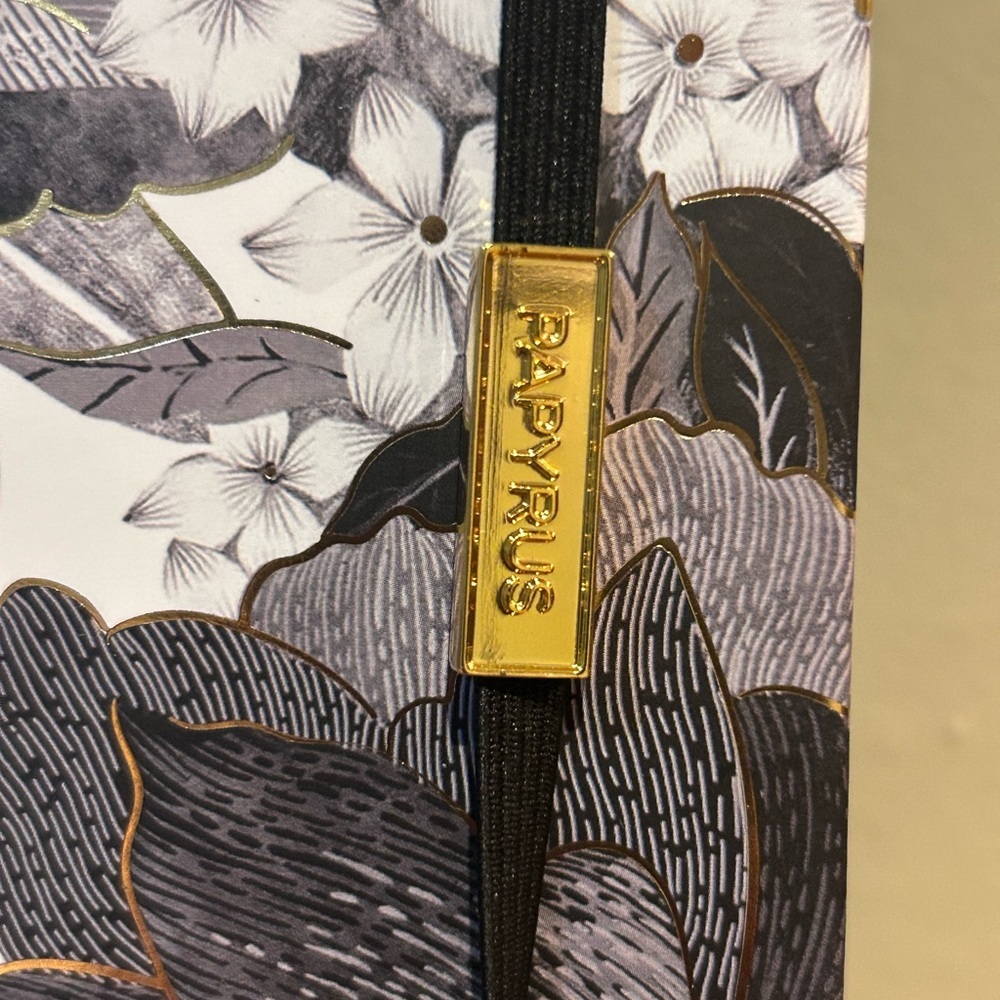 Papyrus Express Beautifully Black & White Floral Journal and Pen Gift Set - Picture 4 of 10